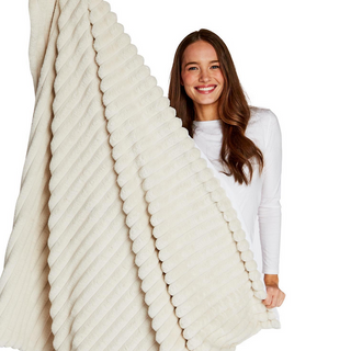 Faux Fur Throw - White - dolly mama boutique