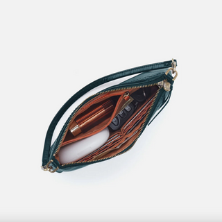 Darcy Crossbody - dolly mama boutique