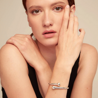 Comeback Hinged Bangle - dolly mama boutique