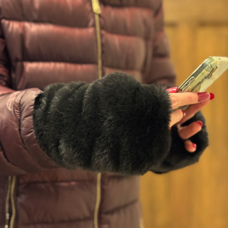 Fingerless Fur Gloves - Short