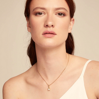 Divine Crystal Pendant Necklace - dolly mama boutique
