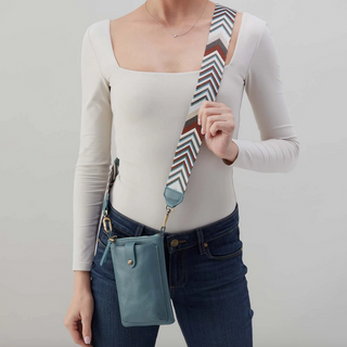 Cass Phone Crossbody - dolly mama boutique
