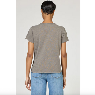 Vanya V-Neck Tee - dolly mama boutique