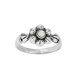 Bloom Wildly Pearl Ring - dolly mama boutique