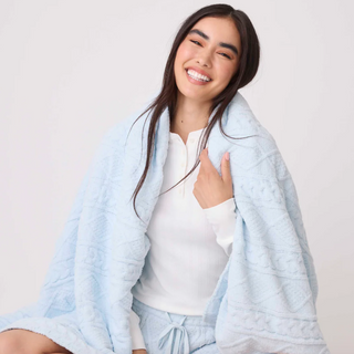 Cable-Knit Blanket - dolly mama boutique