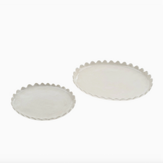 Scalloped Oval Plates - dolly mama boutique