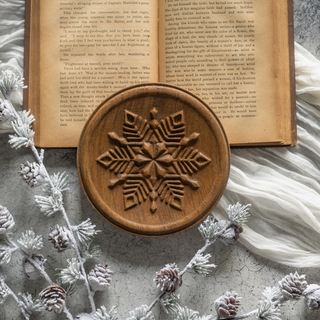 Wooden Holiday Plaque