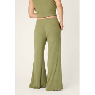 Ruffle-Hem Ribbed Pant