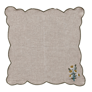 Daisy Embroidered Scalloped Napkins - dolly mama boutique