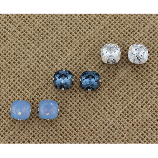 Large Square Studs - Silver - dolly mama boutique
