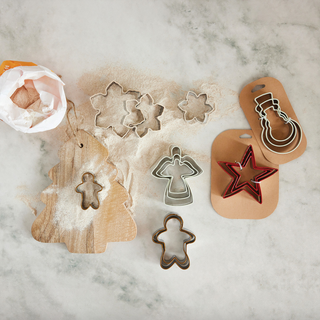 Holiday Cookie Cutters - dolly mama boutique