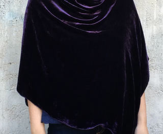Poncho Velvet - dolly mama boutique