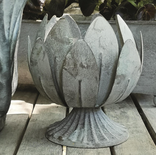Laurel Leaf Cachepot 54145