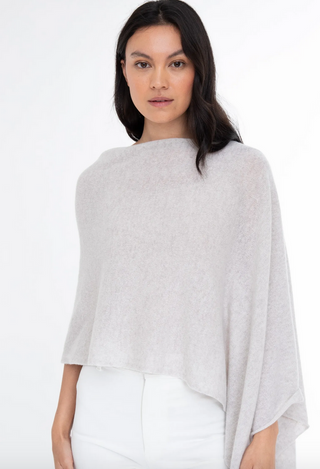 Cash. Poncho 1