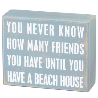 Box Sign "A Beach House" - dolly mama boutique