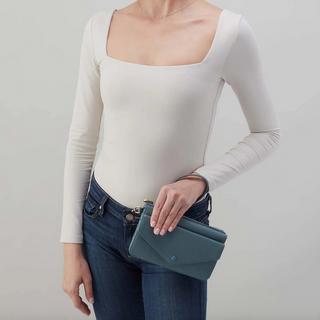Goldie Wristlet - dolly mama boutique