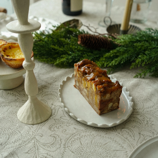 Scalloped Oval Plates - dolly mama boutique