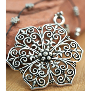 Pendant Necklace - dolly mama boutique