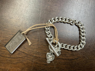 Ser Expresiva Toggle Bracelet