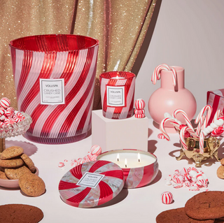 Crushed Candy Cane Candles - dolly mama boutique