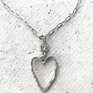 Simple Heart and Crystal Necklace - dolly mama boutique