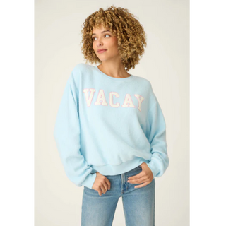 "Vacay" Fleece Pullover - dolly mama boutique