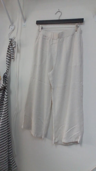 Easy Crop Crinkle Pant