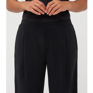 Modal Pleated Knit Trousers