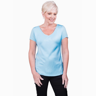 Brea V-Neck Sheen Tee - dolly mama boutique