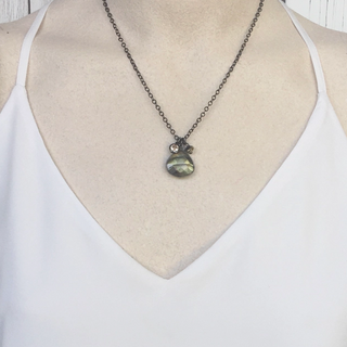 Gunmetal Semi-Precious Necklace - dolly mama boutique