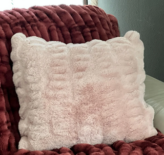 Royal Opulence Pillow PS20